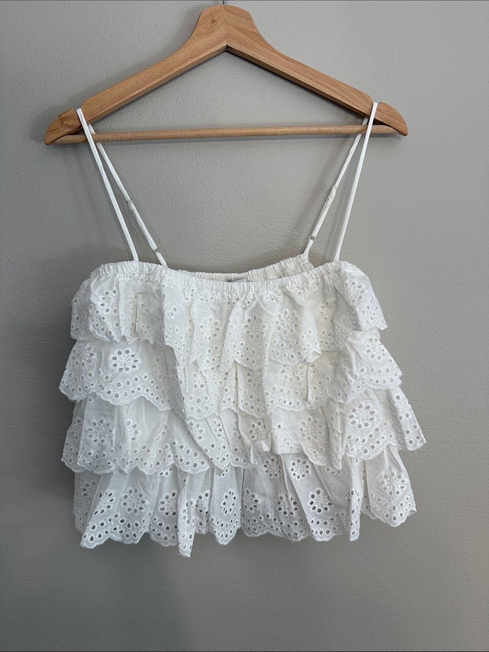 White cropped tank top